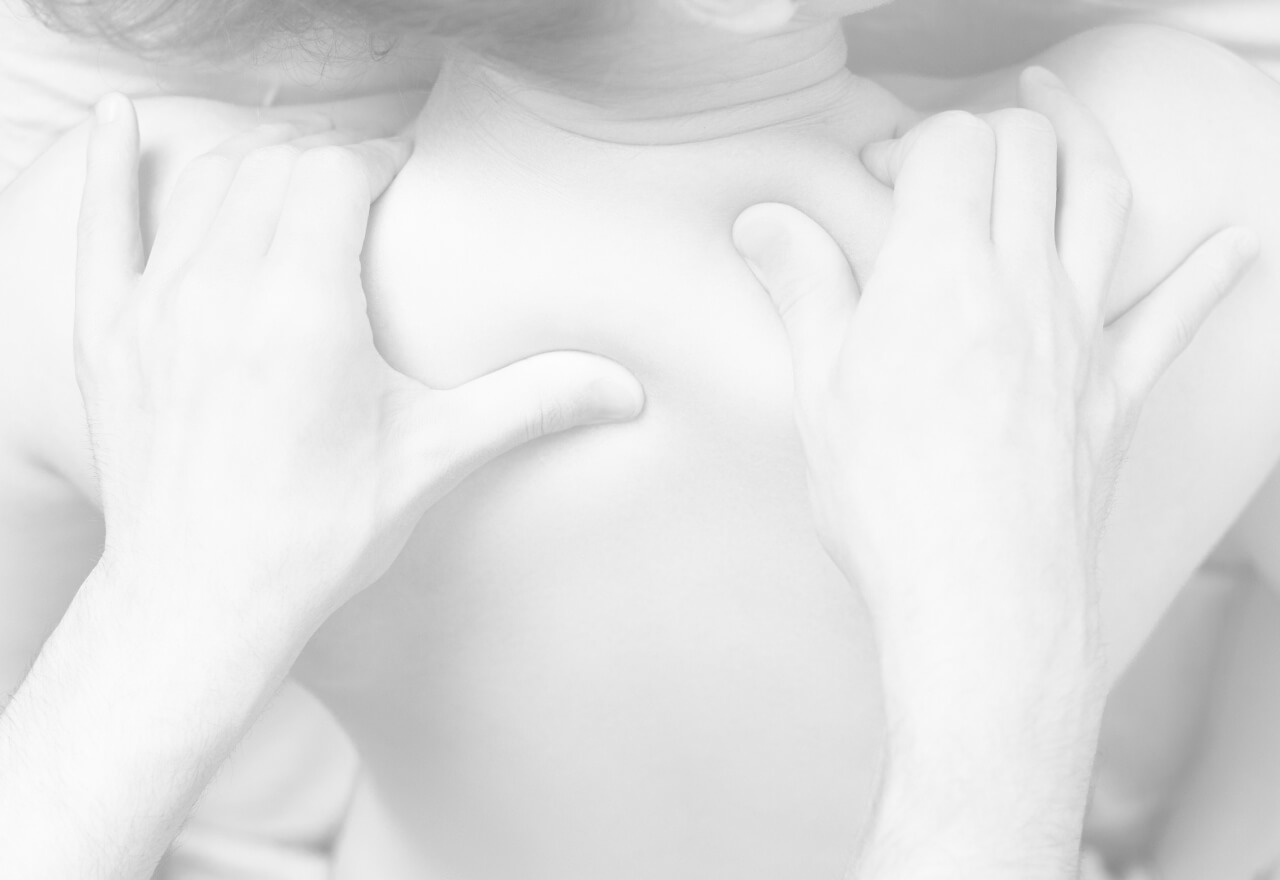 hands on head